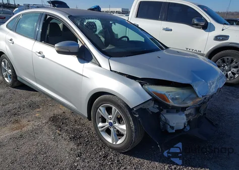 2014 Ford Focus Se z USA, uszkodzony, nr VIN 1FADP3F26EL374521